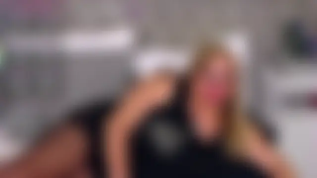 โชว์เว็บแคมของ VoluptuousLeona