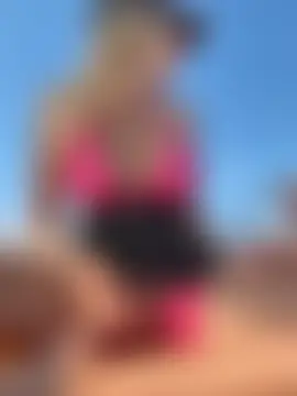 Show modela Betsy na web-kameri