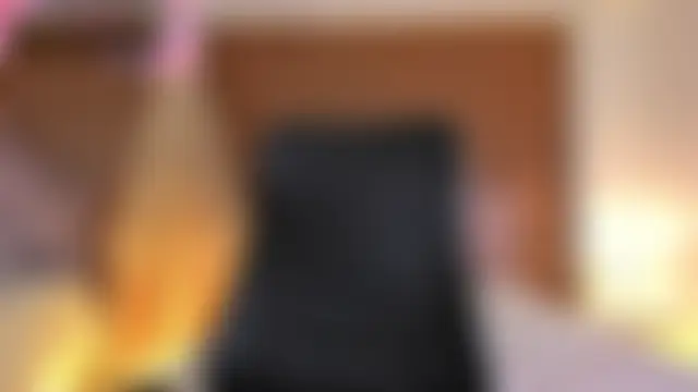 CarolineFyre live-chat rom