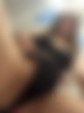 Tiny_Anny Pertunjukan Webcam