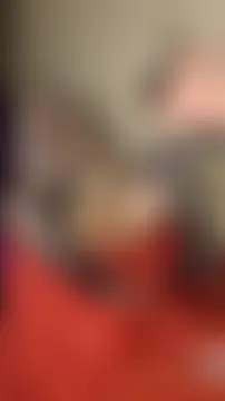 ElaraSable: διαδικτυακό σόου στην κάμερα