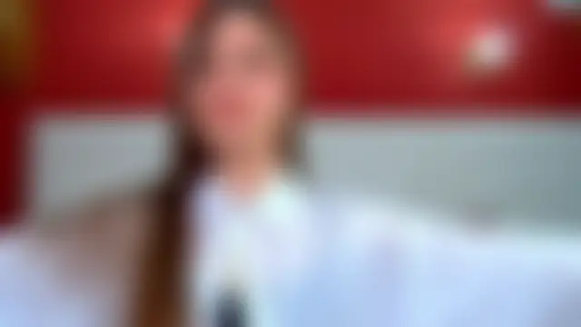 ArianaAllens: διαδικτυακό σόου στην κάμερα