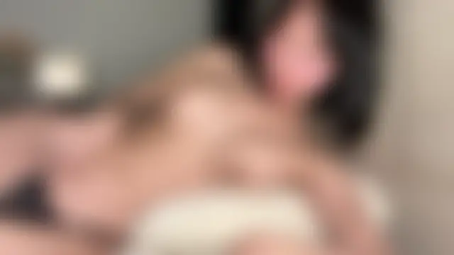 Yachiruのライブセックスカメラショー