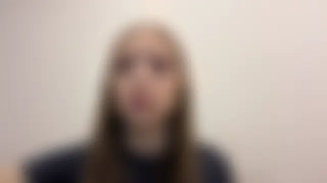 Pokazy przed kamerką – TanjaBrounson