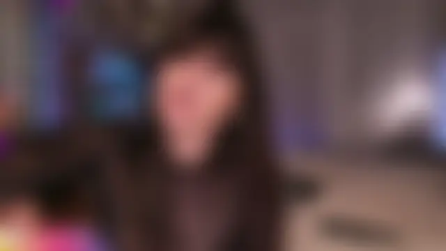 LeaLyenn's Webcam Show