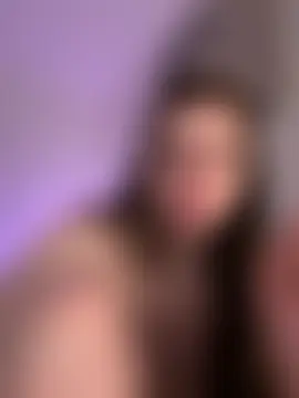 Онлайн чат XXX EllyNora