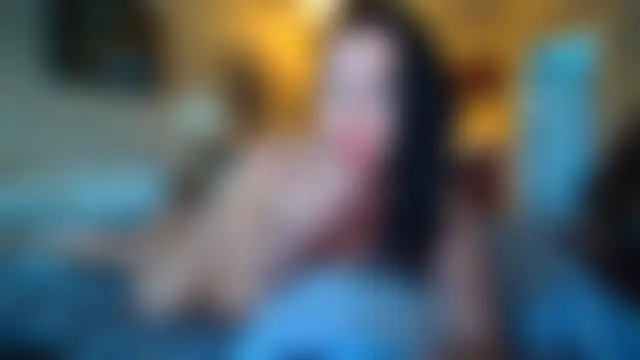 Show modela blue-eyez na web-kameri