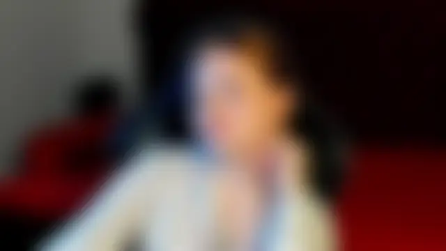 Show modela ElinaVale na web-kameri