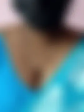 mallu-sumi Show in webcam