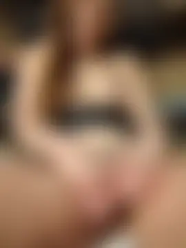 MzEdgington élő XXX-chatje