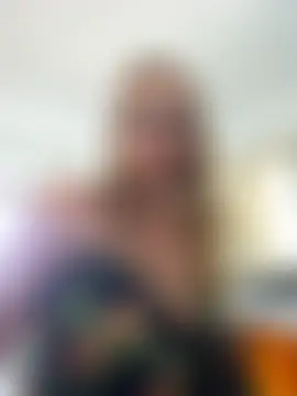 BLONDKICIA1 在線直播表演