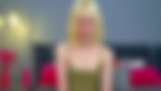 HannahHollis: διαδικτυακό σόου στην κάμερα