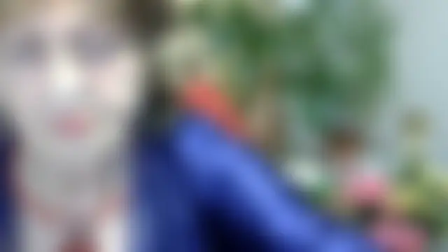 Emma52610 Show in webcam