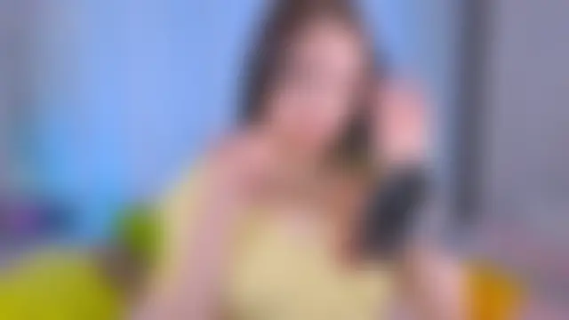 Tiny_Emmy's Webcam Show