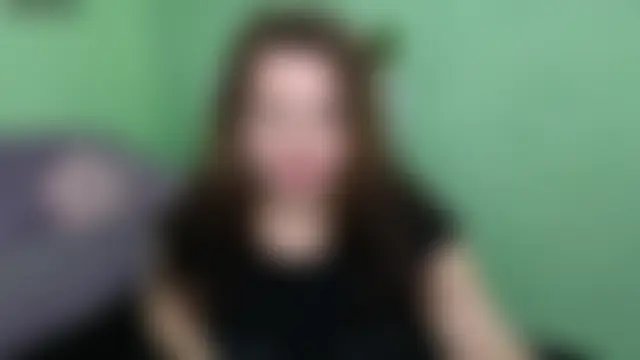 Zoe_Zephyr: διαδικτυακό σόου στην κάμερα