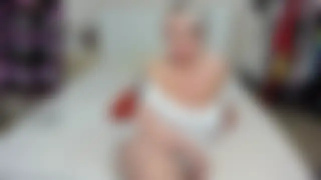 urakraus: διαδικτυακό σόου στην κάμερα