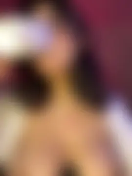 Just_Lia777's Live Chat Room