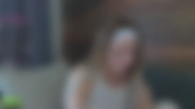 Онлайн чат XXX EmilieLong