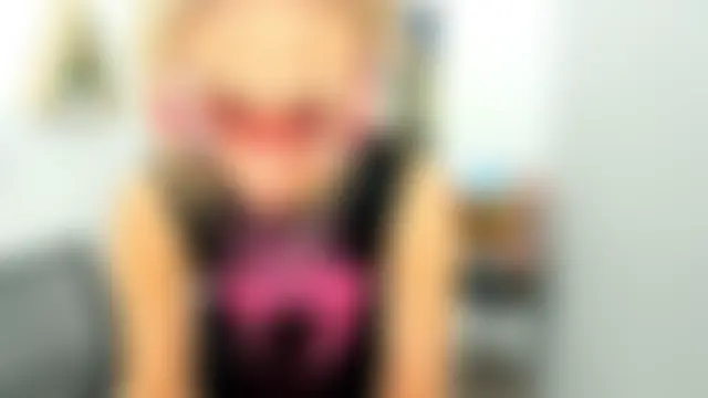 Show modela MuseOfStage na web-kameri