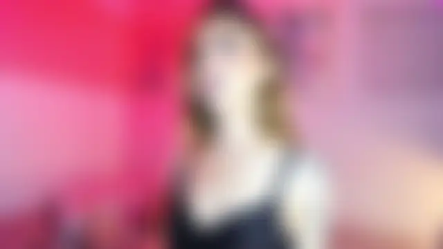 sidneey_lovee webcam show