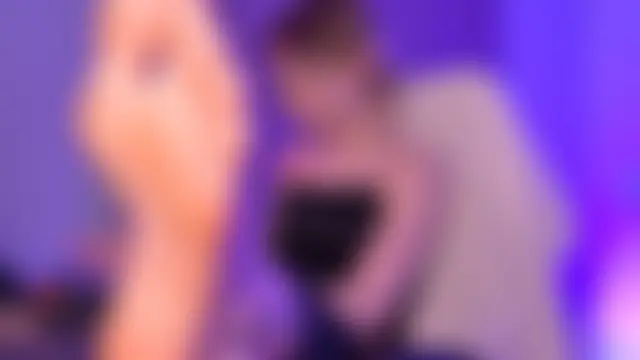 แชท XXX สดของ TinaDavil