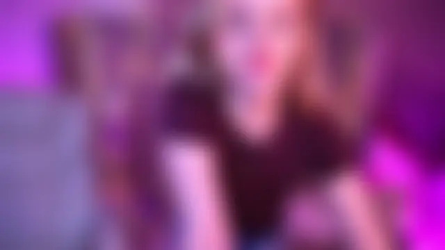 LylaYeessのウェブカメラショー