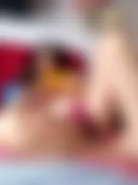 Friendly_2024: διαδικτυακό σόου στην κάμερα