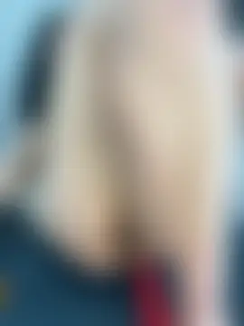 dayis_butera: διαδικτυακό σόου στην κάμερα