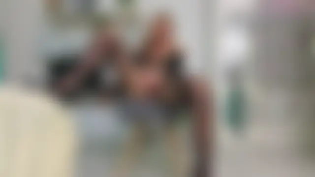 Molliblum's Webcam Show