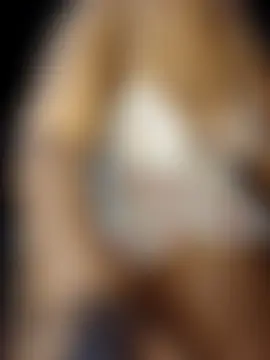 CURVEYDOLLXX Adlı Modelin Canlı XXX Sohbeti