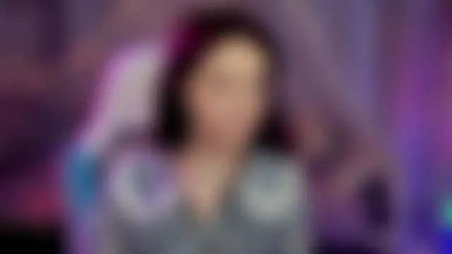 EmilyChaves élő XXX-chatje