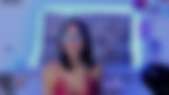 Pokazy przed kamerką – U4e__meg