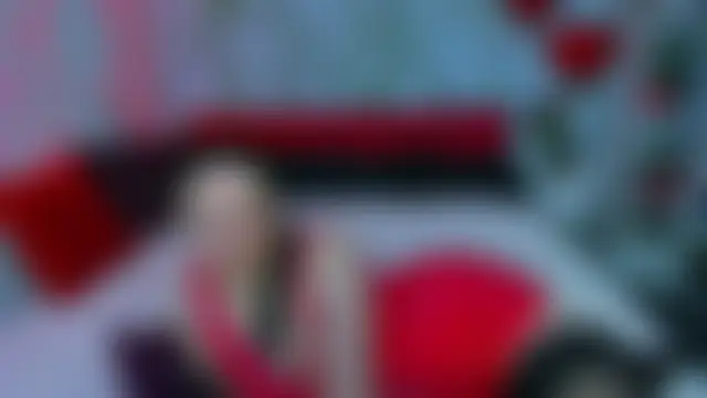 Show modela DarlingMilf na web-kameri