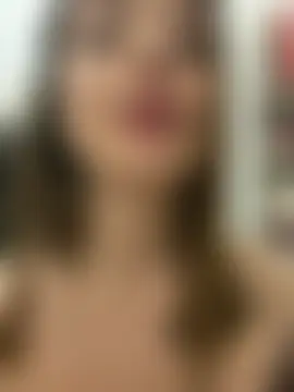 غرفة دردشة KrisMagnoly المباشرة