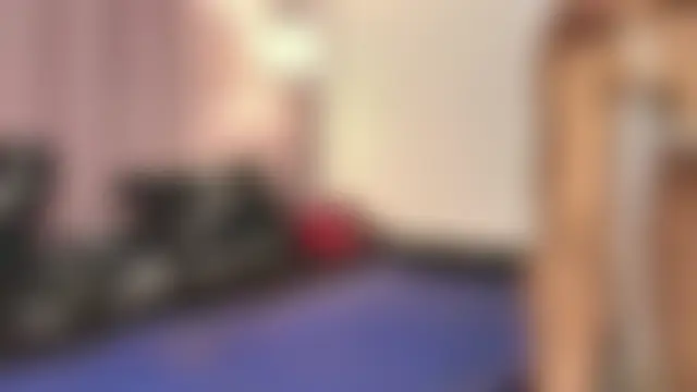 HallyBans Pertunjukan Webcam