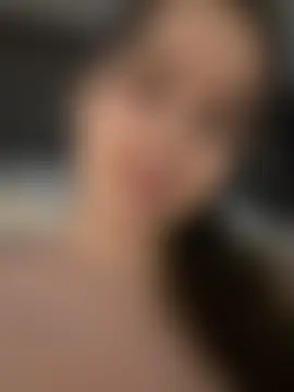 HornyGirlH: διαδικτυακό σόου στην κάμερα