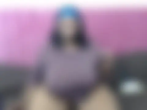 BustyBmw élő XXX-chatje