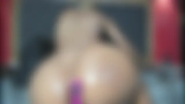 YayaHilton Chat XXX live