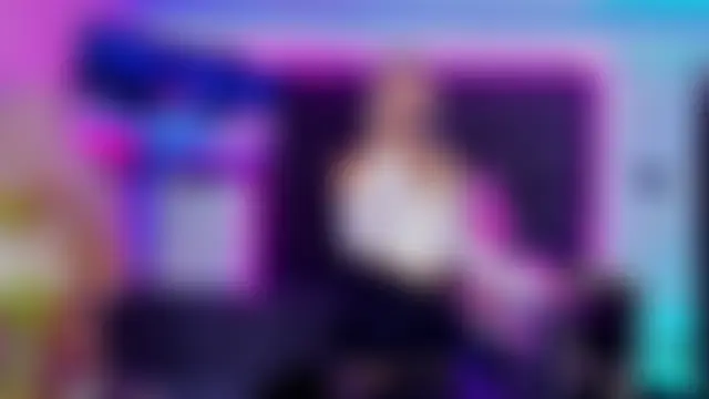 Queens_Wonders_Blonders 网络视讯表演