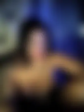 chelaqueen_ Adlı Modelin Canlı XXX Sohbeti