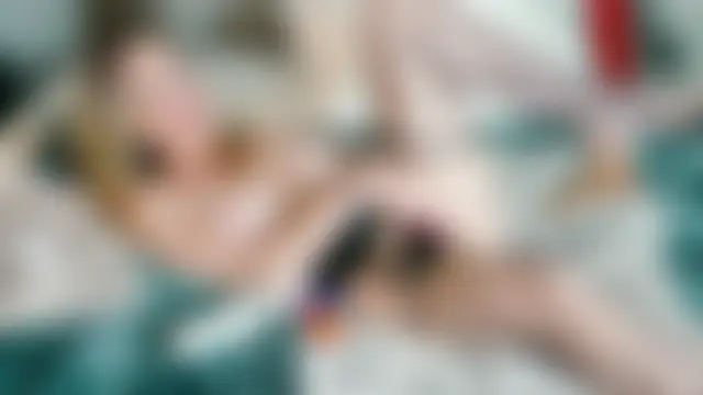 Farrah_Fantasy Show in webcam