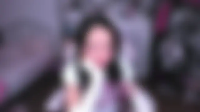 Pokazy przed kamerką – ashleywowmeow