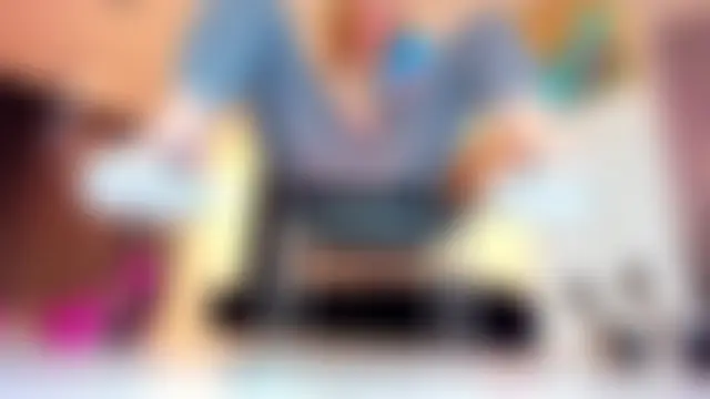 Girl_Squirts' Webcam Show