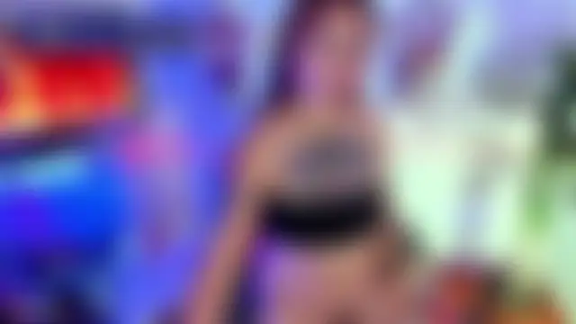 دردشة LucyStrike_ الجنسية المباشرة