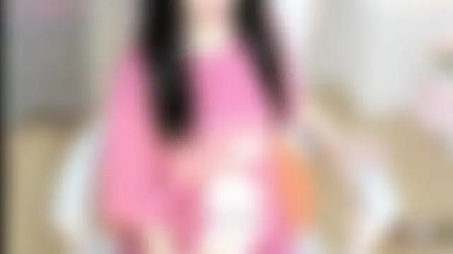 Sweet-Shuna Adlı Modelin Canlı Sohbet Odası