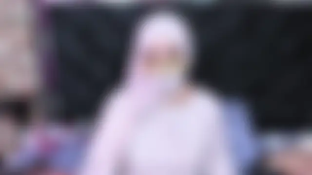 malek_zark2: διαδικτυακό σόου στην κάμερα