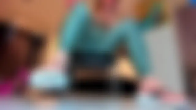 Girl_Squirts' Webcam Show