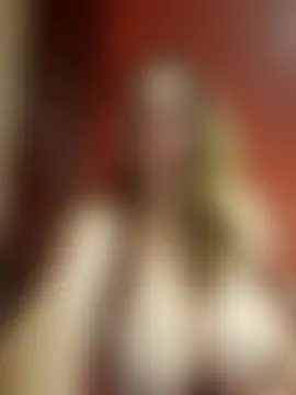 BustyLanaX Show in webcam