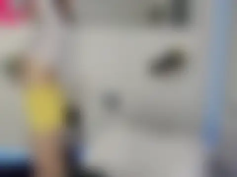 NathalialLooesn Webbikameraesitys