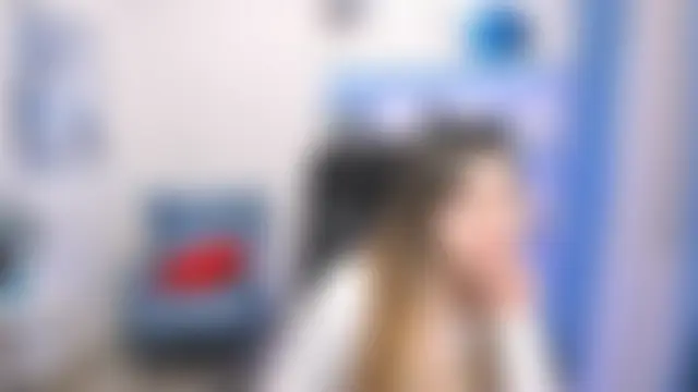 Pokazy przed kamerką – AnneTLi